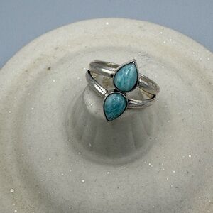 Chic Silver Ring with Teardrop Turquoise Stones